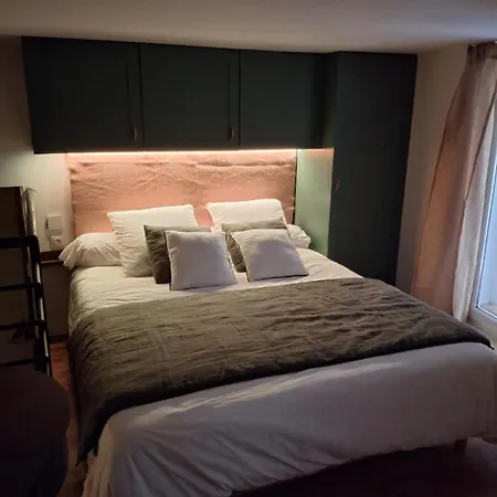 Amagat Loft Piscine Et Hammam アパート *