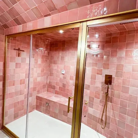 Amagat Loft Piscine Et Hammam דירה