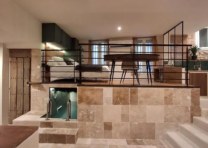 Amagat Loft Piscine Et Hammam דירה *