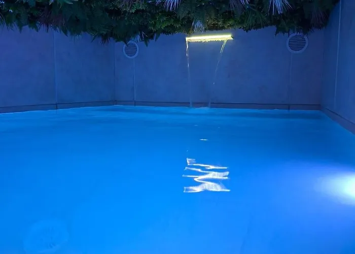 Amagat Loft Piscine Et Hammam פרפיניין